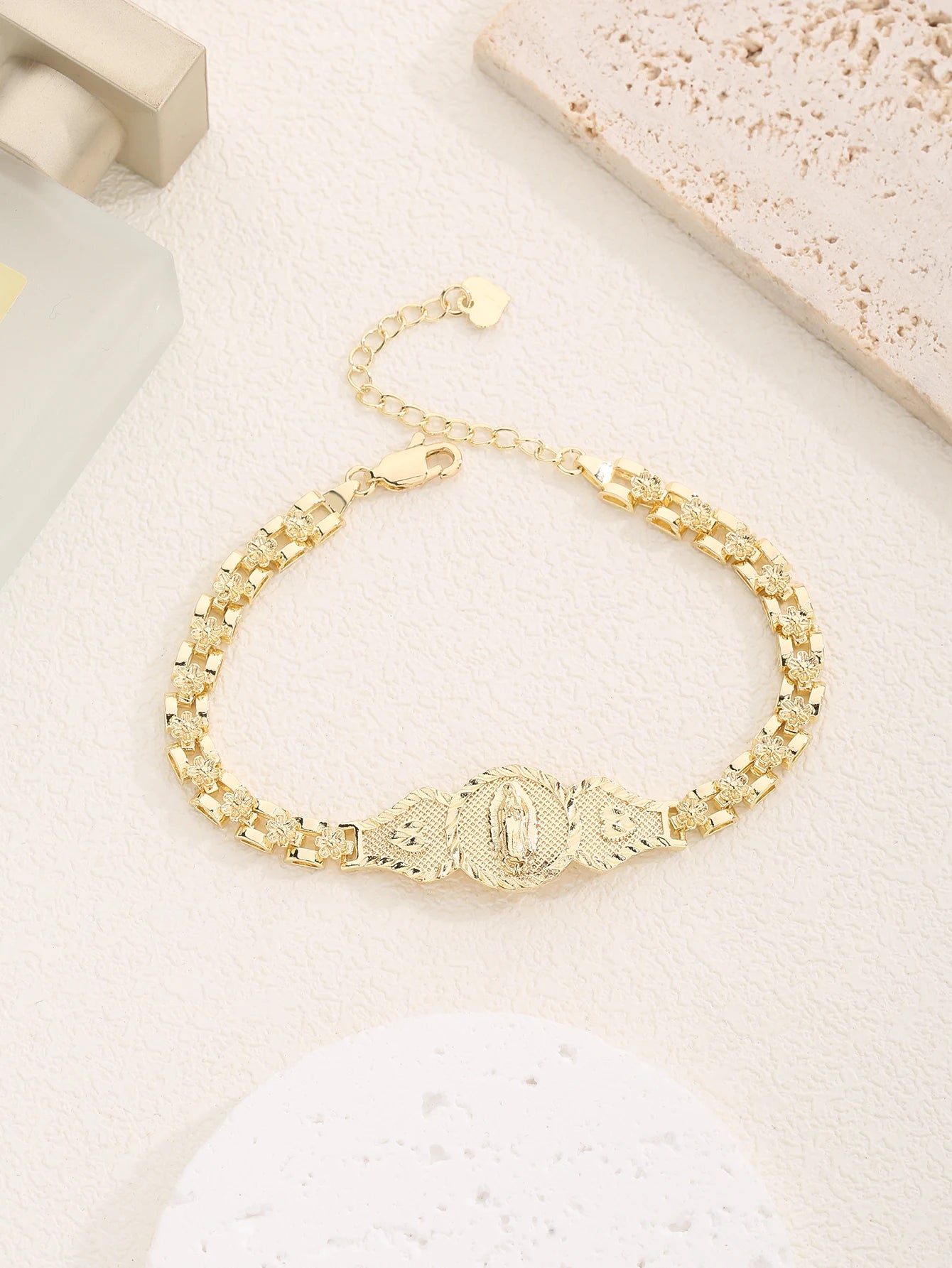 FanSibao Religious Jewelry Virgin Mary Lucky Woman Gold Bracelet Suitable for Parties and Weddings